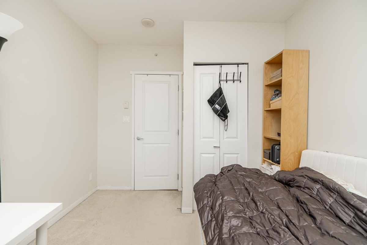 Hallway Photo of 2801 3102 Windsor Gate, Coquitlam, BC