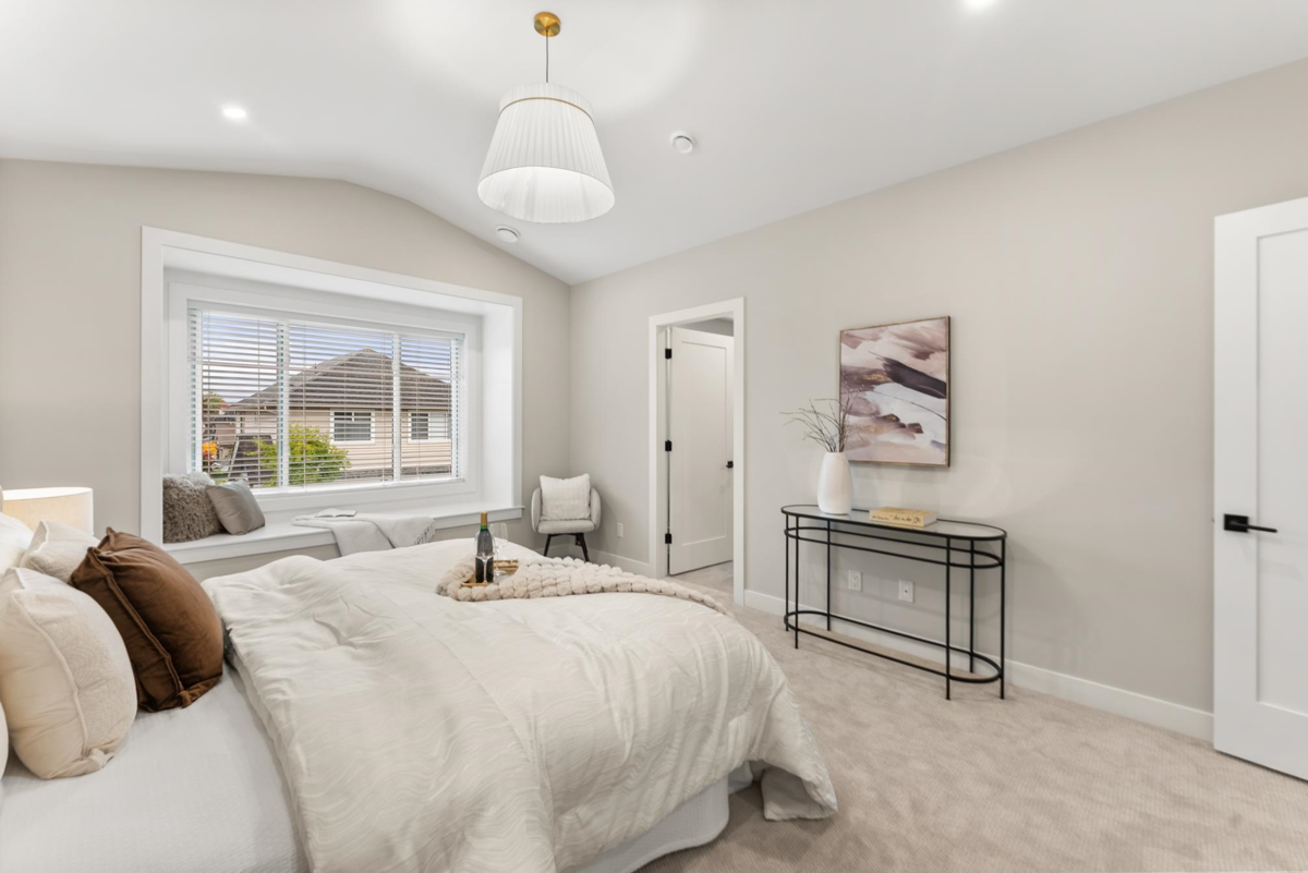 Hallway Photo of 4880 Garry Street, Richmond, BC