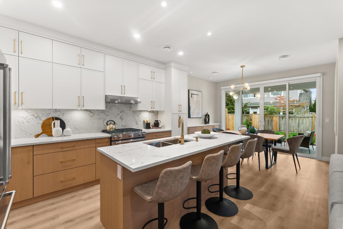 Kitchen Island Photo of 4880 Garry Street, Richmond, BC