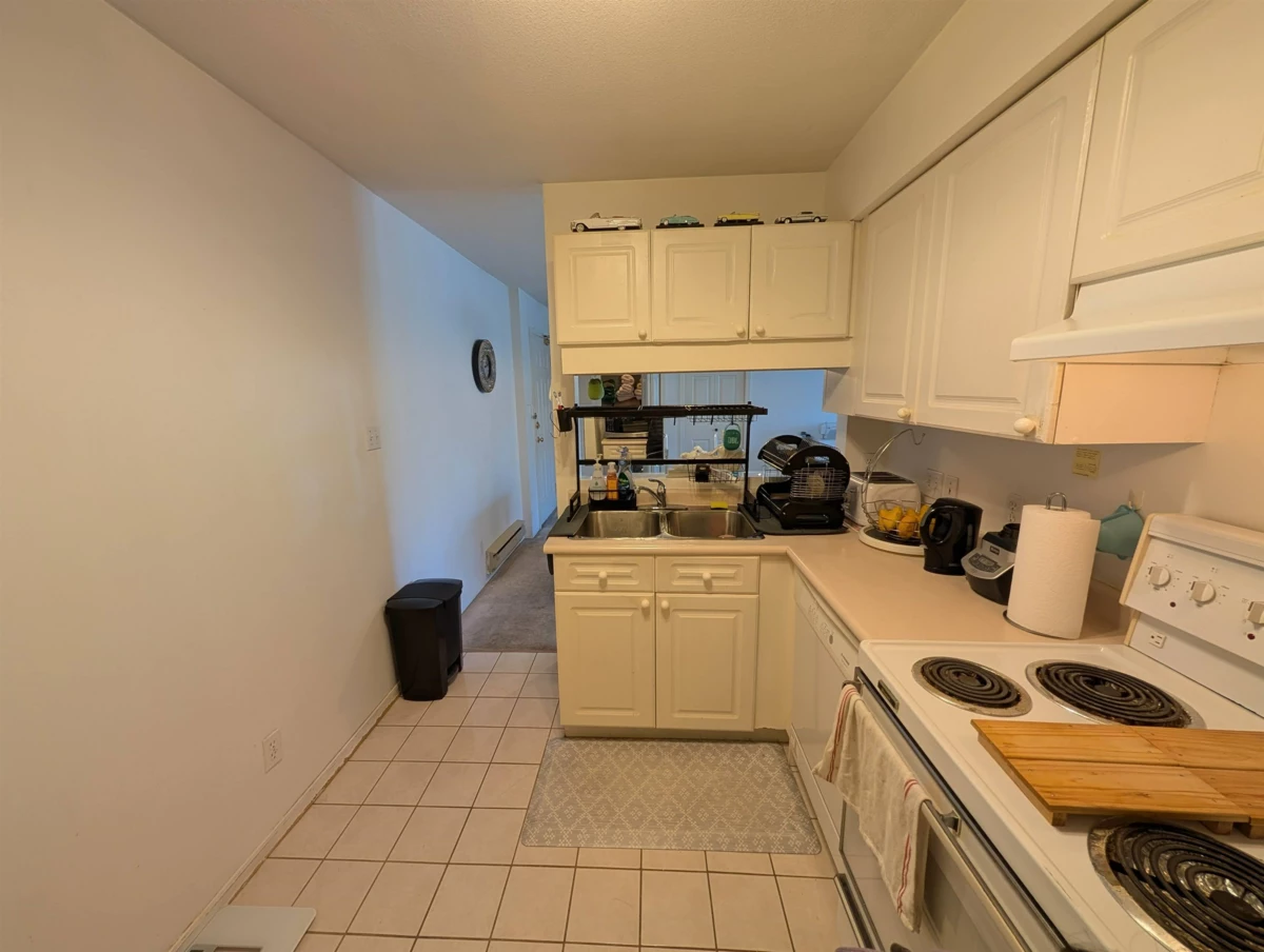 Bedroom 3 Photo of 204 7071 Blundell Road, Richmond, BC