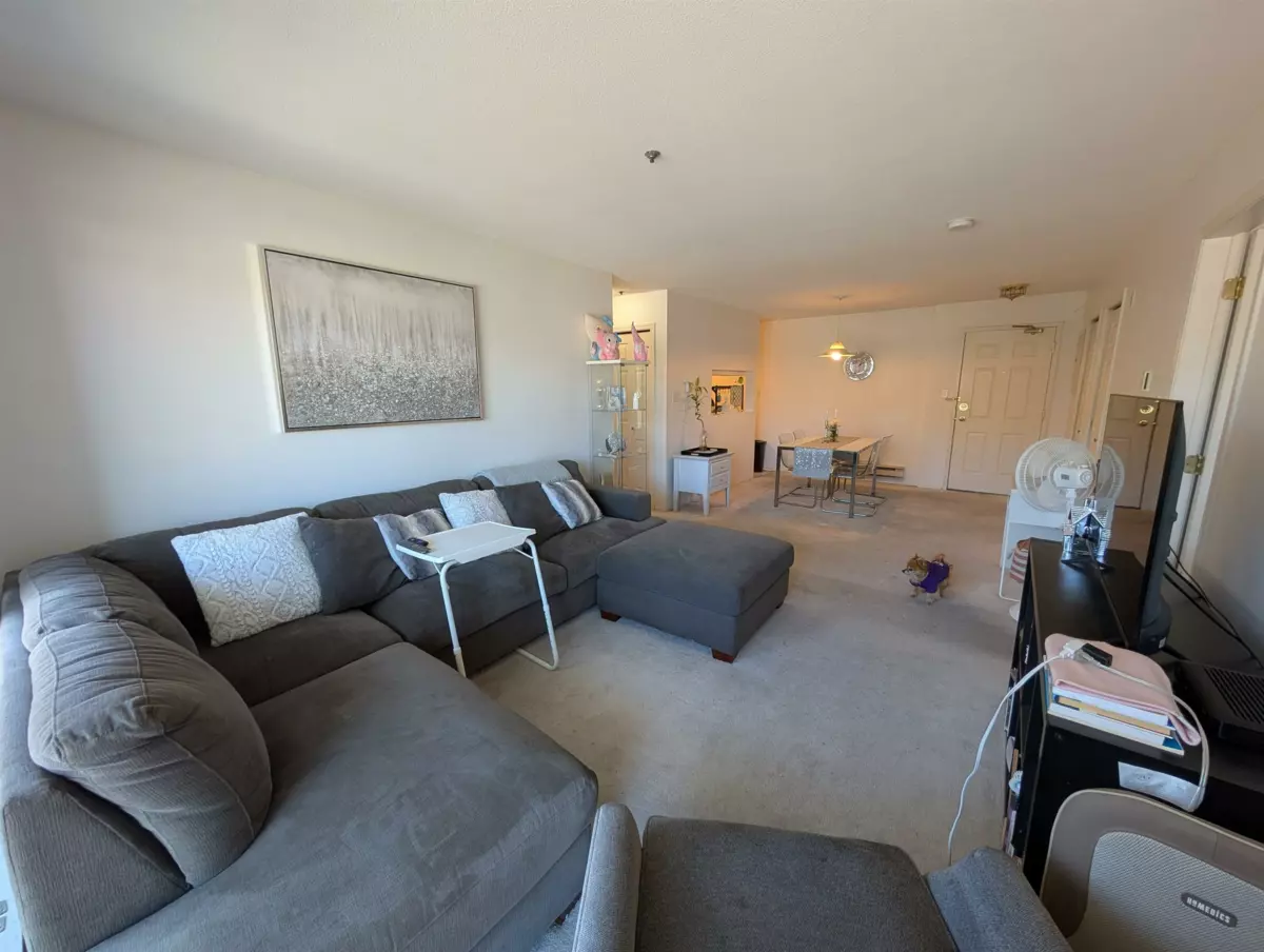 Family Room Photo of 204 7071 Blundell Road, Richmond, BC