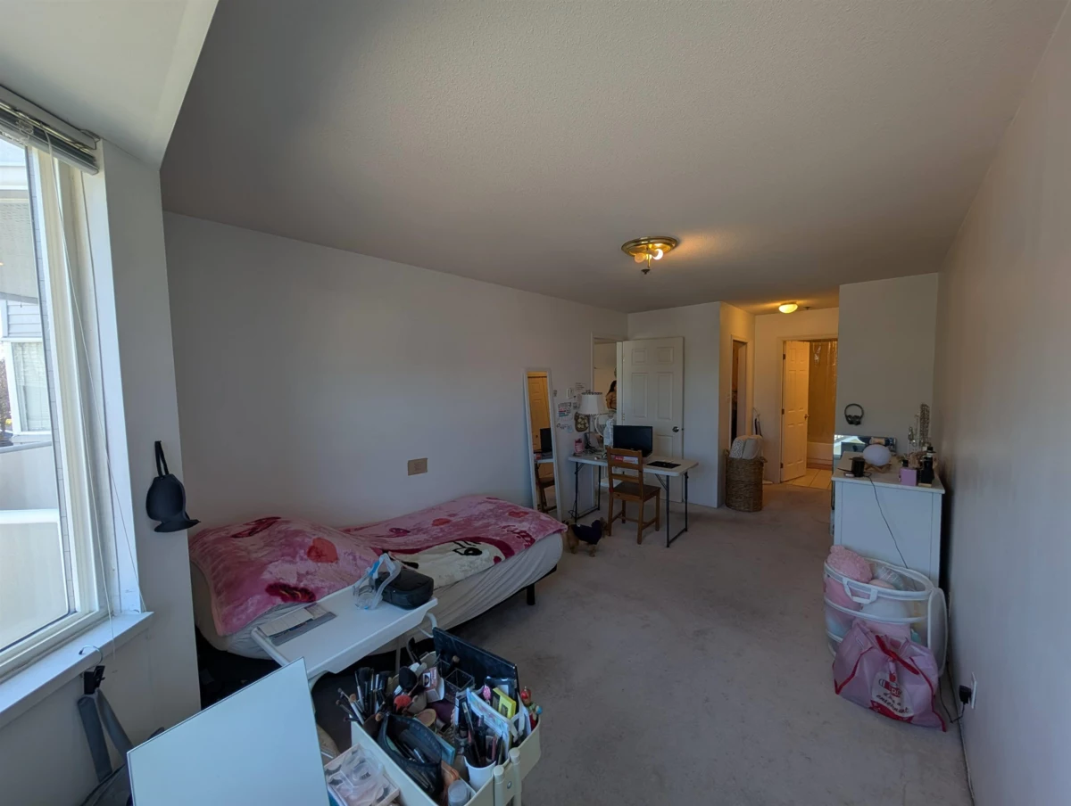 Powder Room Photo of 204 7071 Blundell Road, Richmond, BC