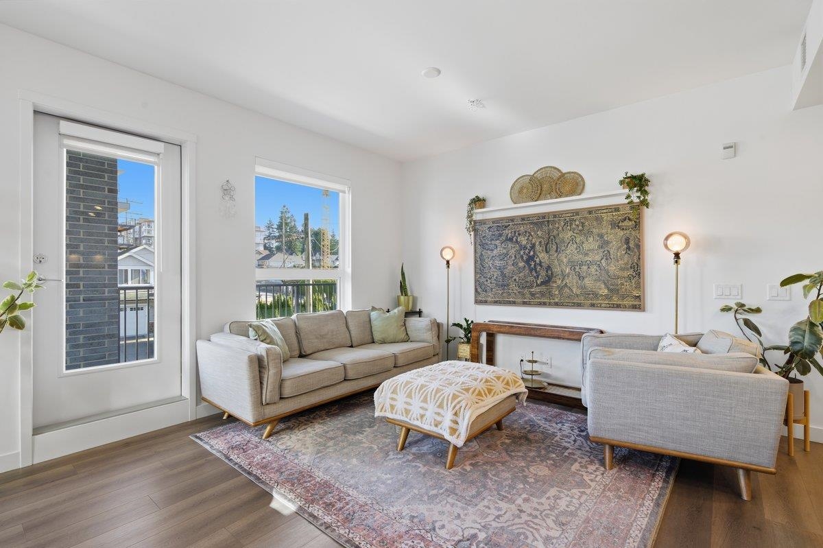 Family Room Photo of 303 645 Como Lake Avenue, Coquitlam, BC