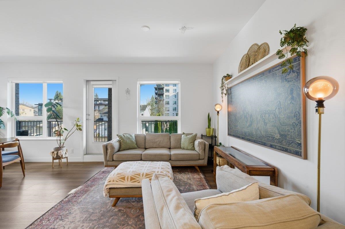 Living Room Photo of 303 645 Como Lake Avenue, Coquitlam, BC