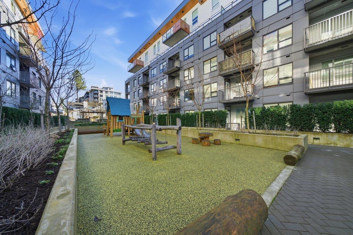 Swimming Pool Photo of 303 645 Como Lake Avenue, Coquitlam, BC