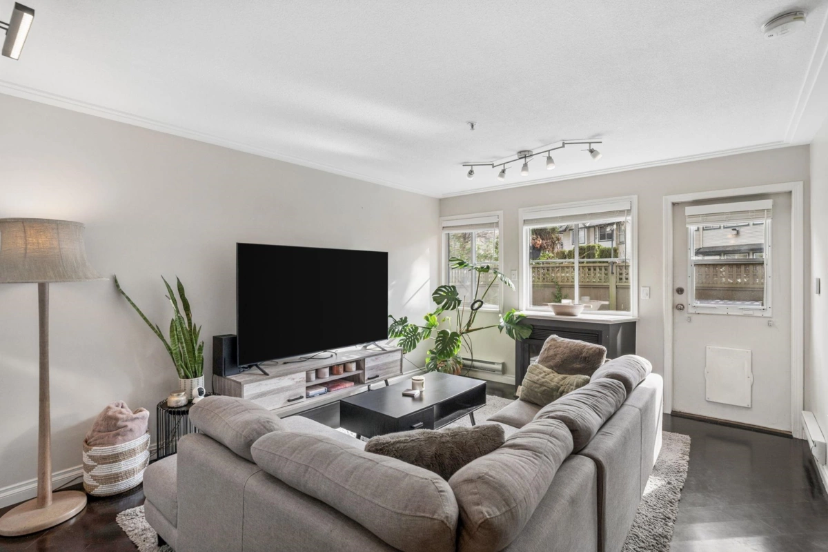 Living Room Photo of 53 19034 Mcmyn Road, Pitt Meadows, BC