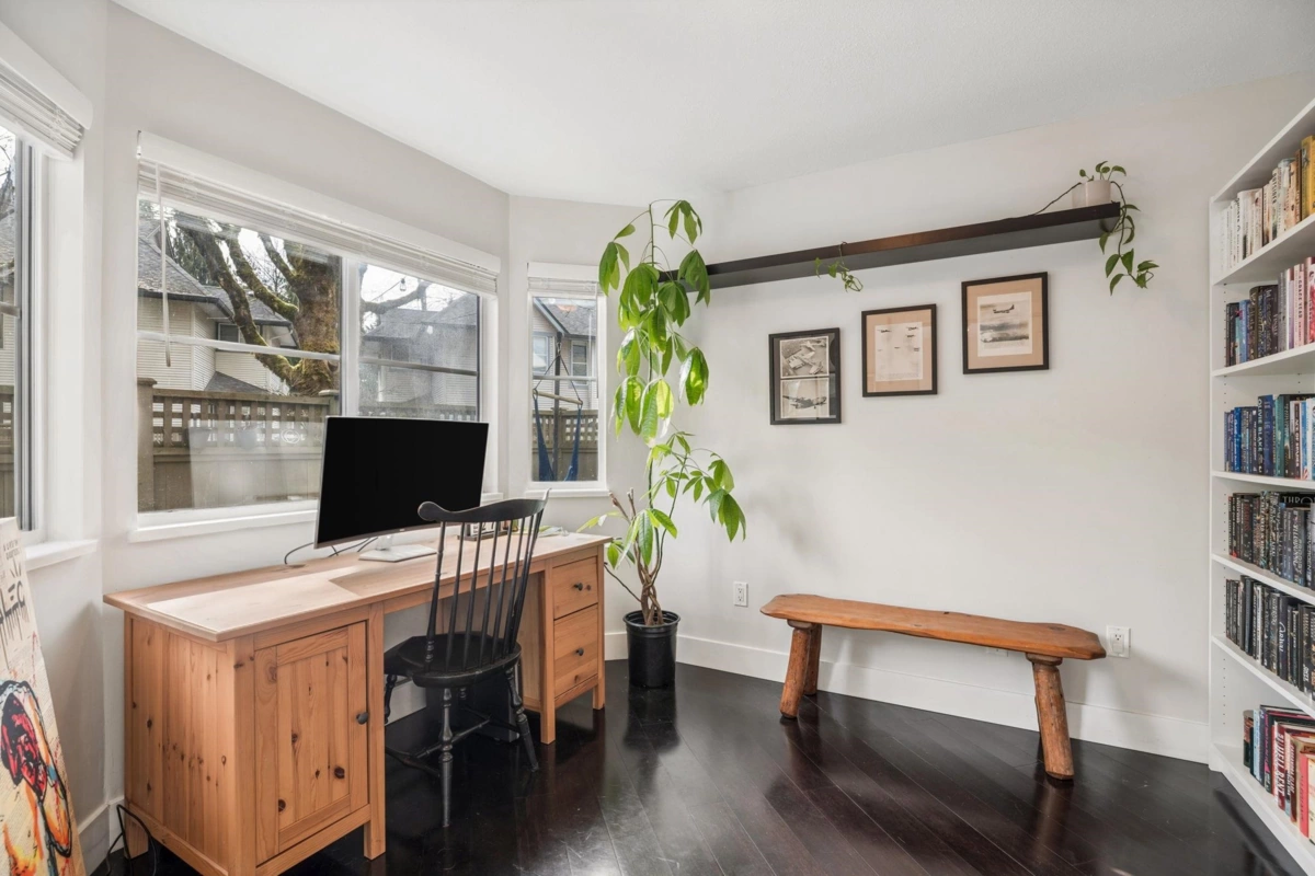 Primary Bathroom Photo of 53 19034 Mcmyn Road, Pitt Meadows, BC