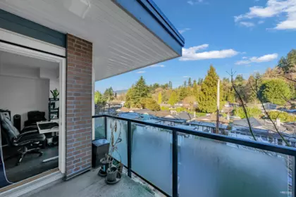 Hallway Photo of 315 1330 Marine Drive, North Vancouver, BC
