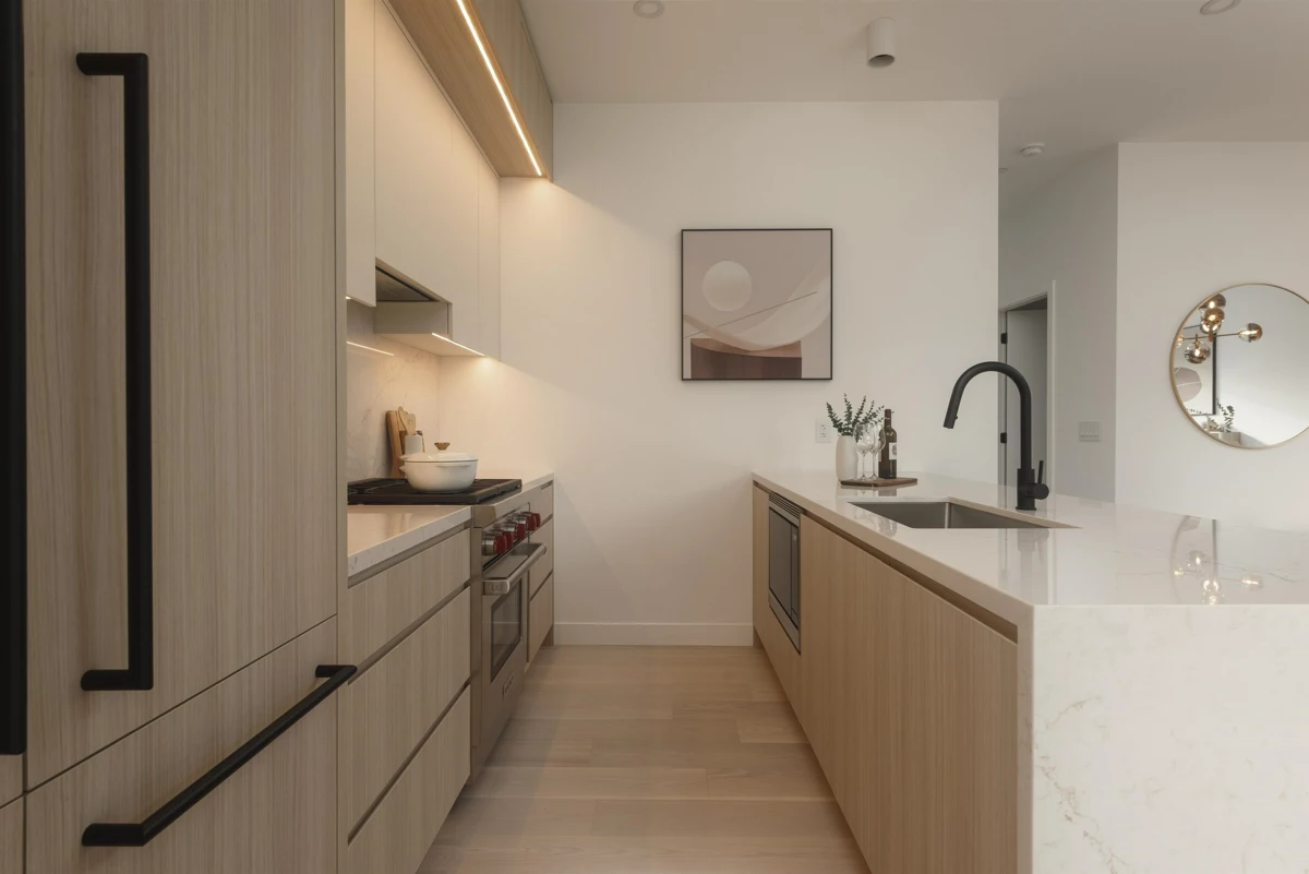 Kitchen Island Photo of 1 2755 W 11th Avenue, Vancouver, BC