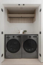 Laundry Room Photo of 1 2755 W 11th Avenue, Vancouver, BC