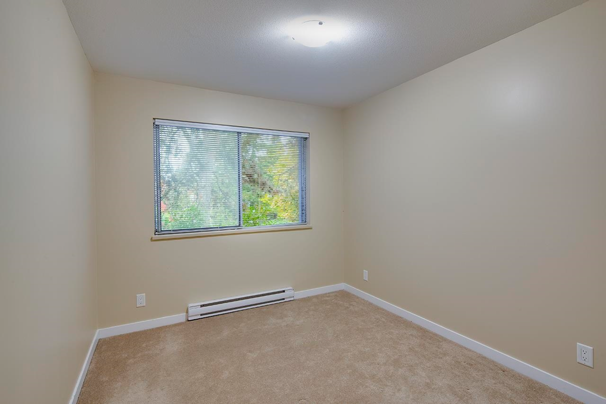 Hallway Photo of 3380 Marquette Crescent, Vancouver, BC