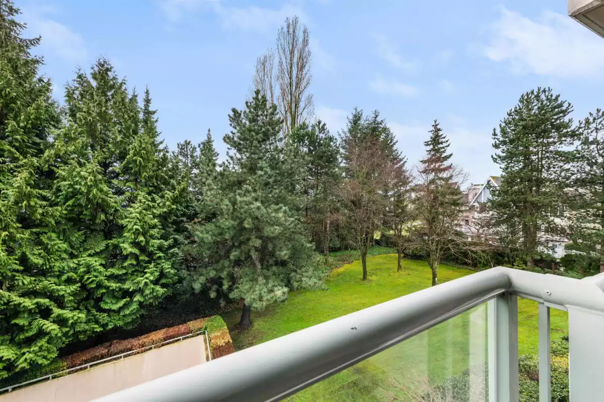 Backyard Photo of 306 6622 Southoaks Crescent, Burnaby, BC