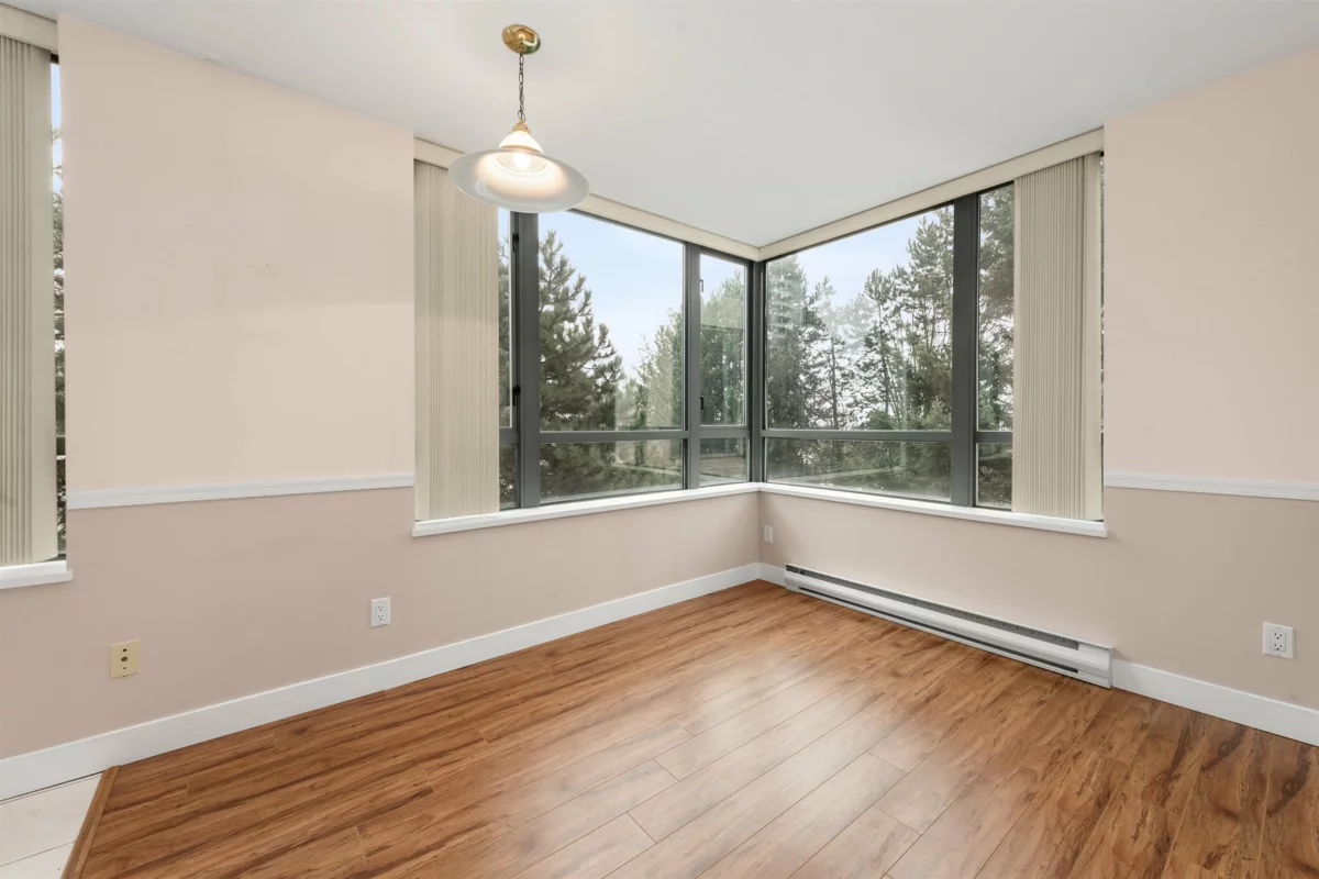 Bedroom 2 Photo of 306 6622 Southoaks Crescent, Burnaby, BC