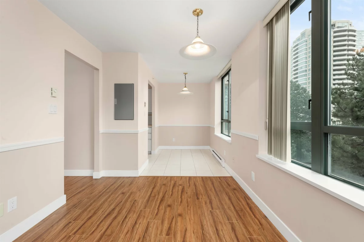 Bedroom 3 Photo of 306 6622 Southoaks Crescent, Burnaby, BC