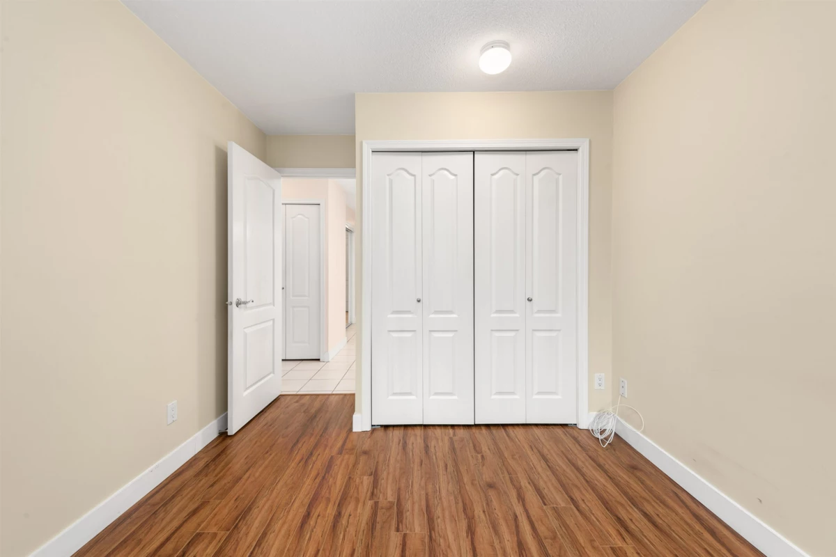 Laundry Room Photo of 306 6622 Southoaks Crescent, Burnaby, BC