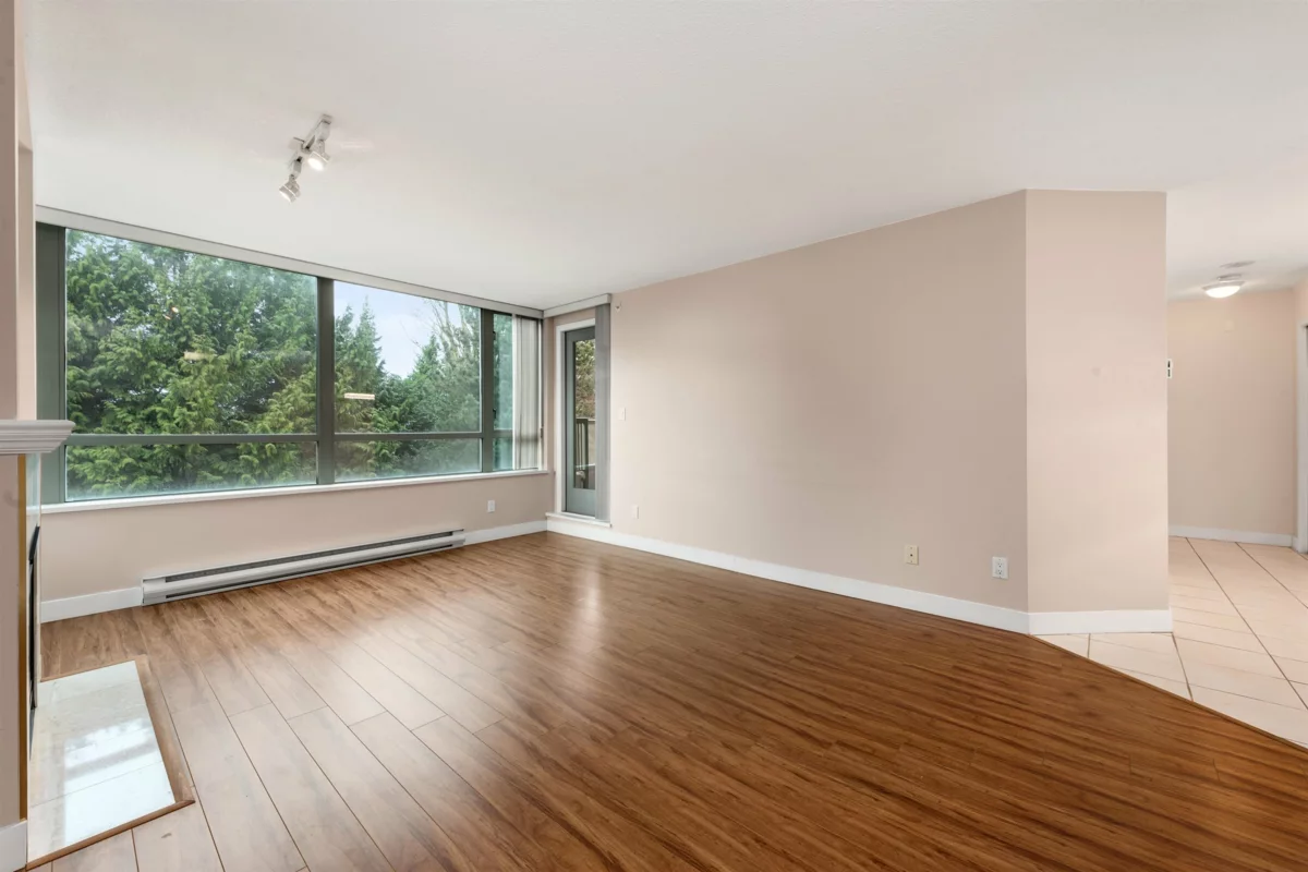 Office / Den Photo of 306 6622 Southoaks Crescent, Burnaby, BC