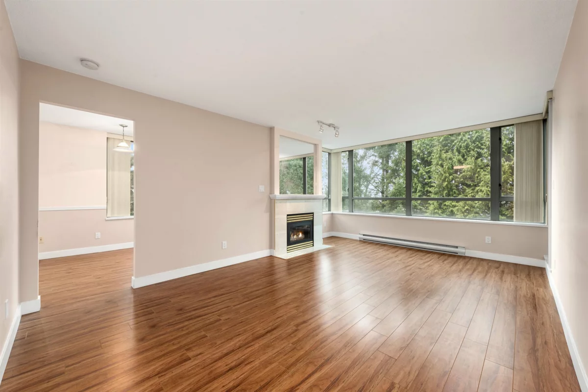 Powder Room Photo of 306 6622 Southoaks Crescent, Burnaby, BC