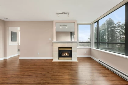Primary Bedroom Photo of 306 6622 Southoaks Crescent, Burnaby, BC