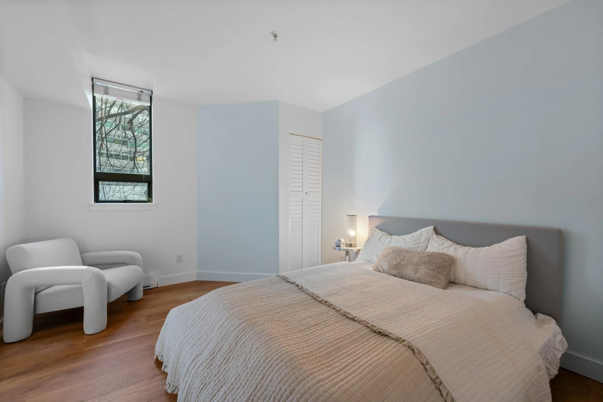 Basement Recreation Room Photo of 203 1238 Melville Street, Vancouver, BC