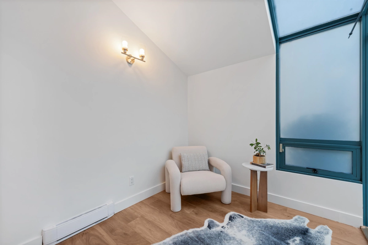 Powder Room Photo of 203 1238 Melville Street, Vancouver, BC