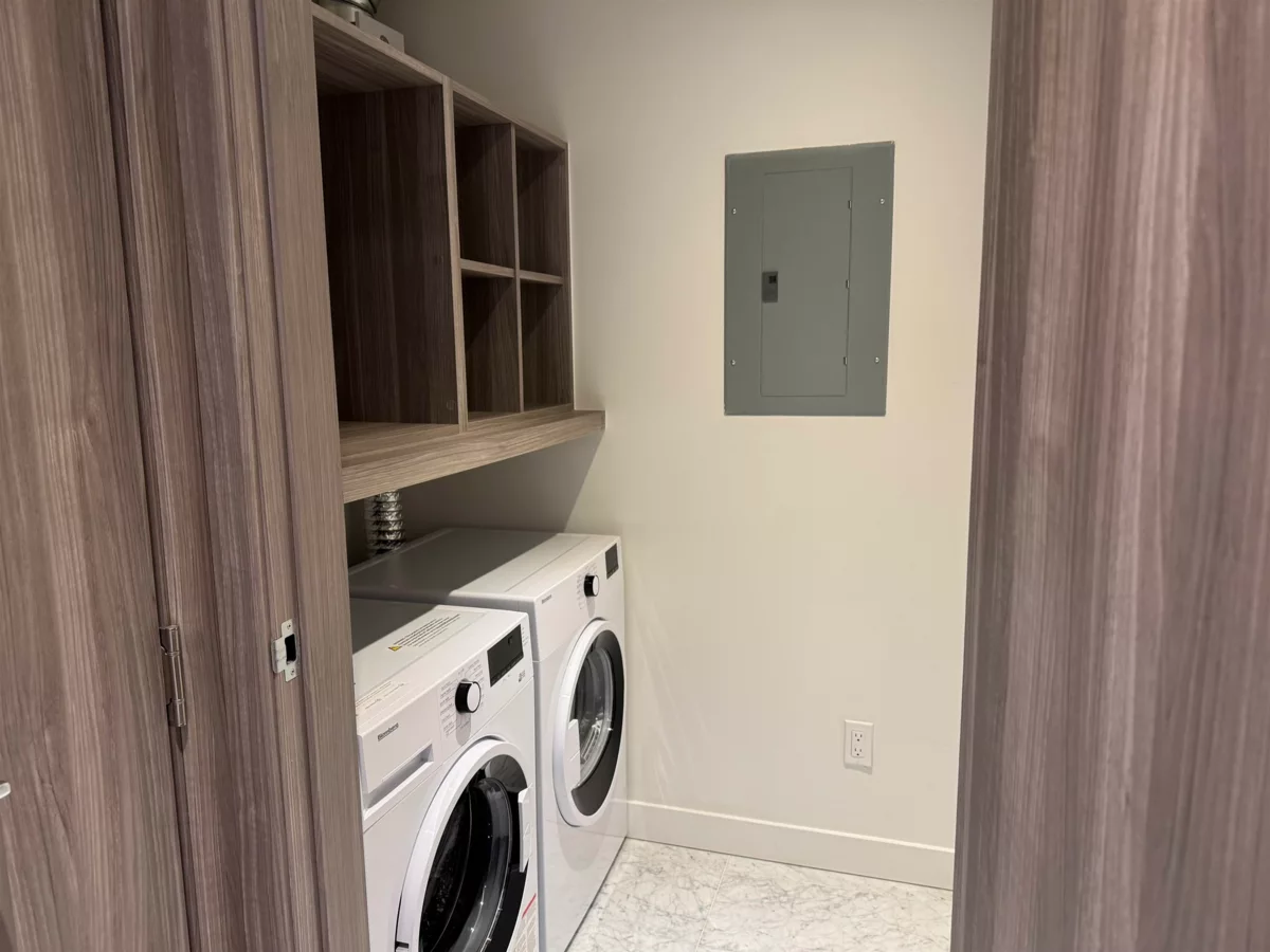Kitchen Island Photo of 3703 4720 Lougheed Highway, Burnaby, BC