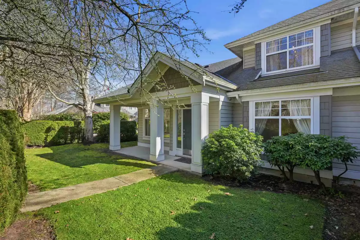 Garden / Landscaping Photo of 2 5900 Ferry Road, Delta, BC