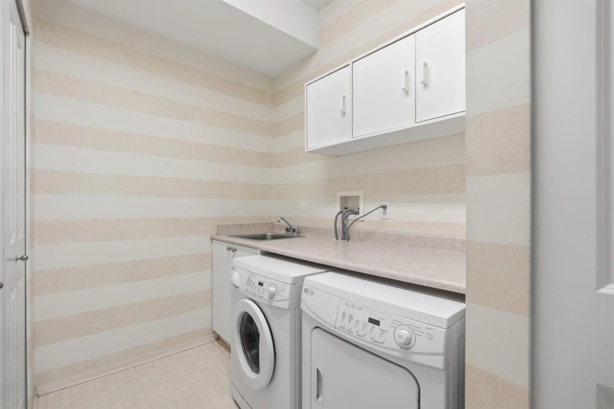 Outdoor Deck Photo of 2 5900 Ferry Road, Delta, BC