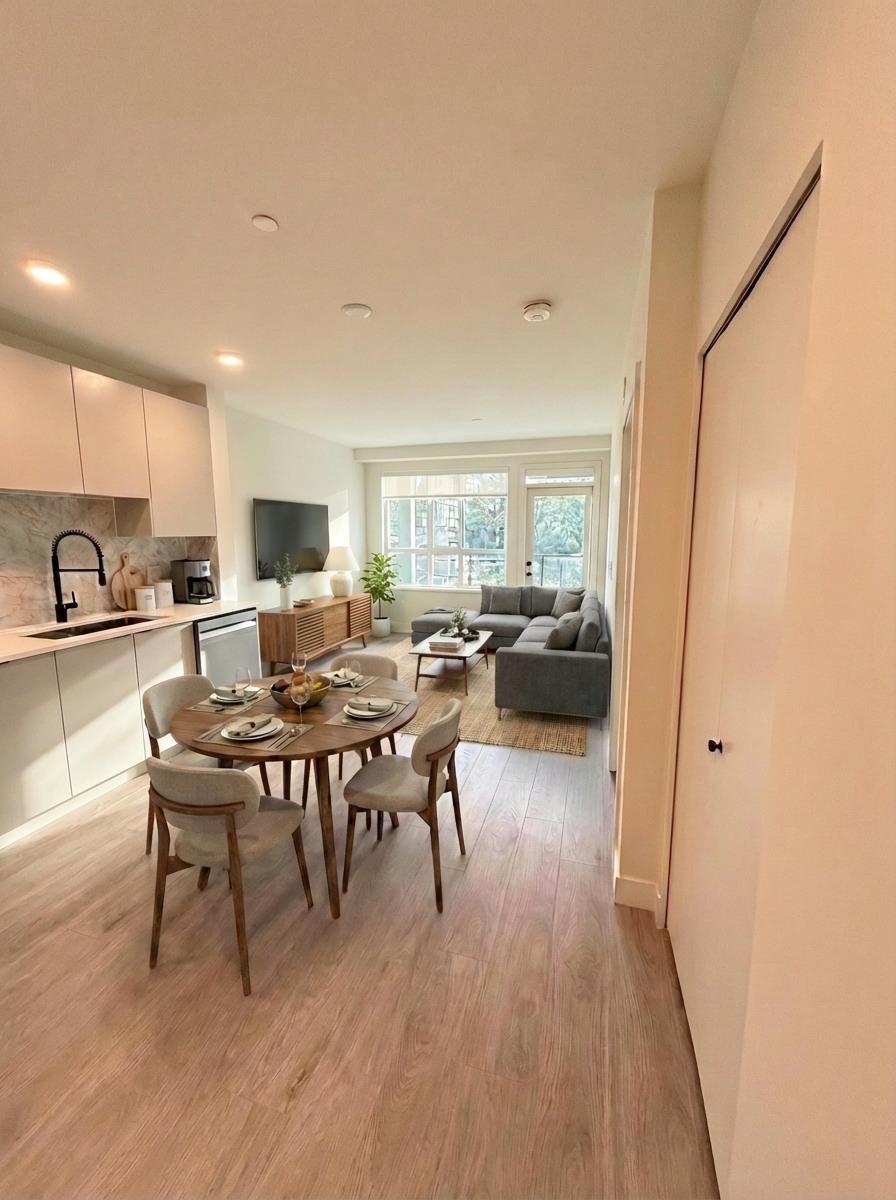 Dining Area Photo of 514 13238 105 Avenue, Surrey, BC