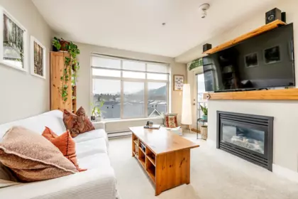 421 1211 Village Green Way, Squamish, BC, Squamish — Apartment/Condo for sale