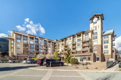 421 1211 Village Green Way, Squamish, BC, Squamish — Apartment/Condo for sale