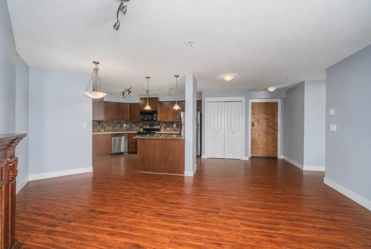 Dining Area Photo of 202 2955 Diamond Crescent, Abbotsford, BC