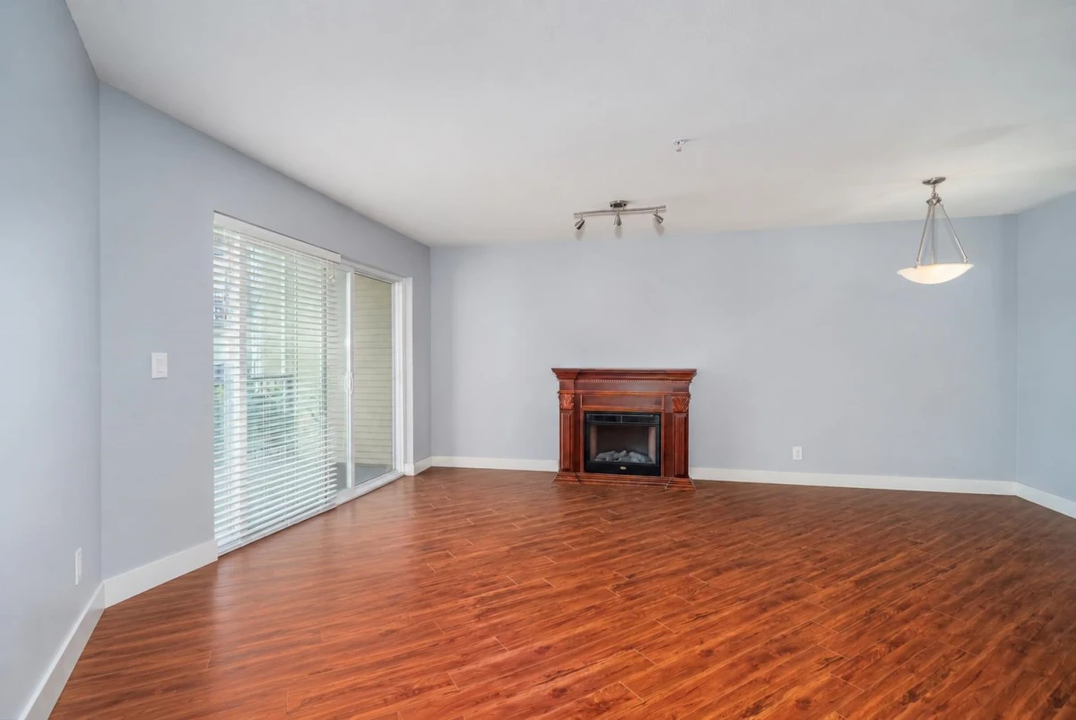 Family Room Photo of 202 2955 Diamond Crescent, Abbotsford, BC