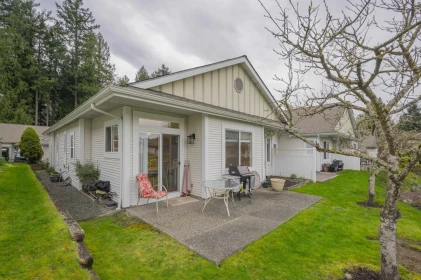 Backyard Photo of 313 20655 88 Avenue, Langley, BC