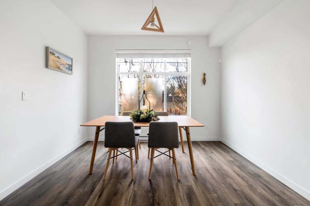 Family Room Photo of 39 15268 28 Avenue, Surrey, BC