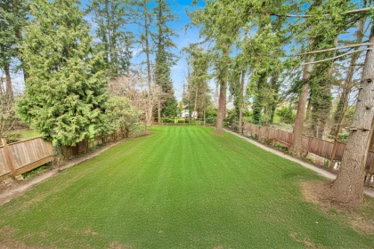 Community Amenities Photo (Clubhouse) of 16285 28 Avenue, Surrey, BC