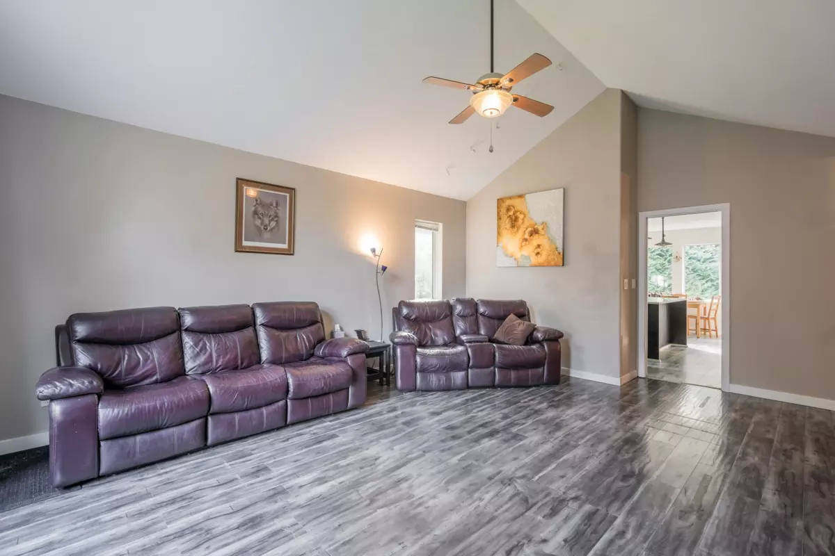 Family Room Photo of 8967 Emiry Street, Mission, BC