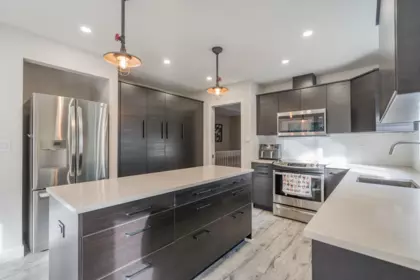 Kitchen Island Photo of 8967 Emiry Street, Mission, BC