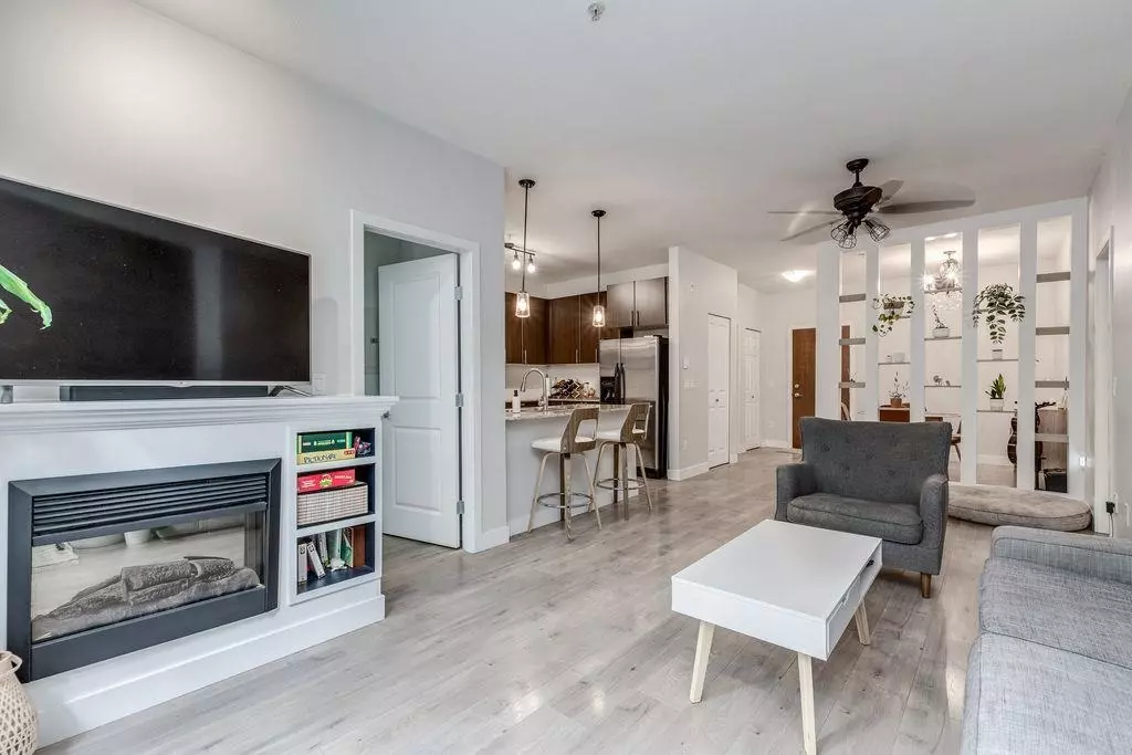 Family Room Photo of 118 2477 Kelly Avenue, Port Coquitlam, BC