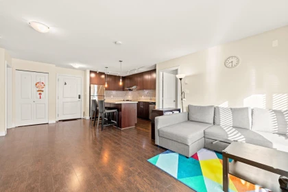 219 15735 Croydon Drive, Surrey, BC, Surrey — Apartment/Condo for sale