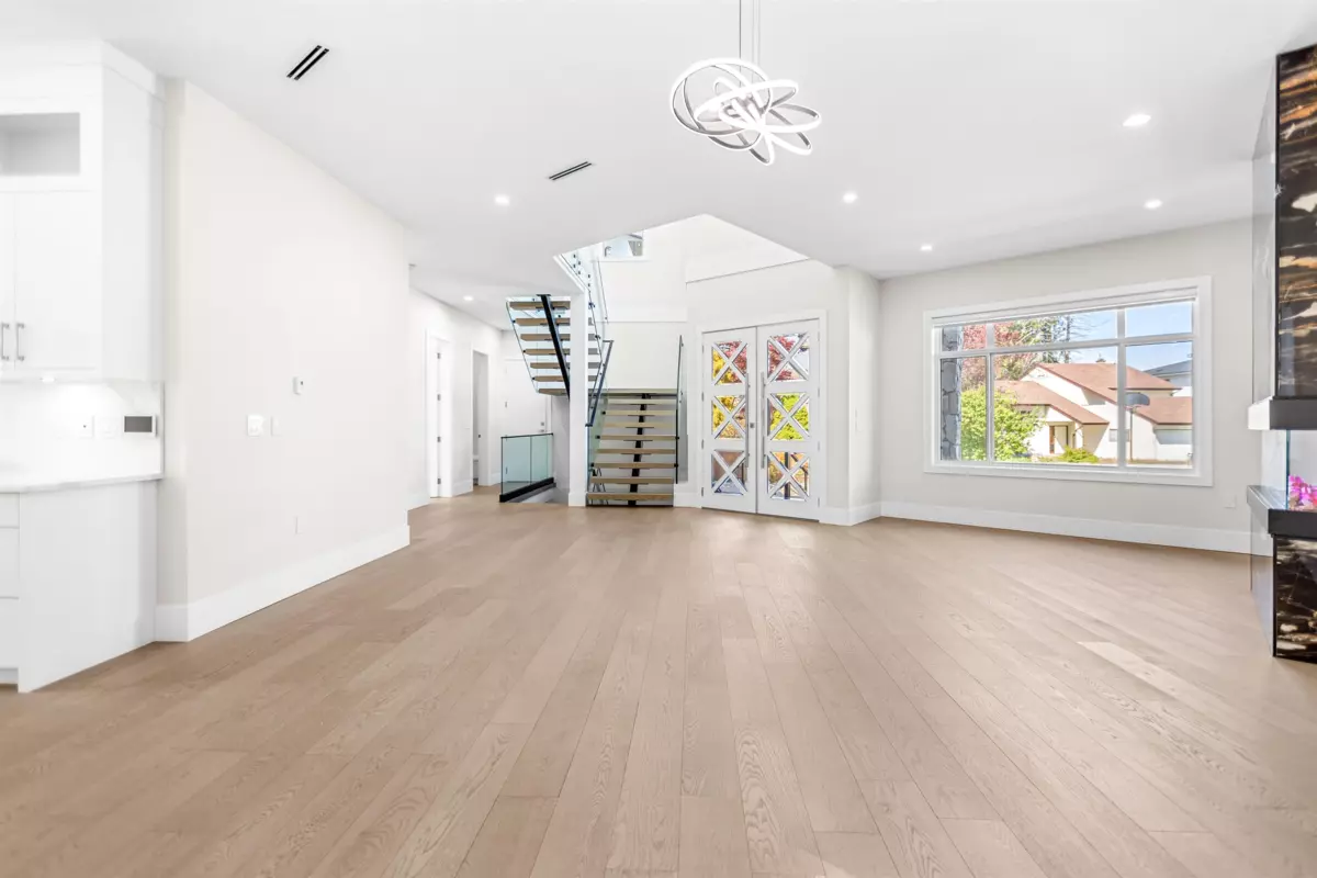 Living Room Photo of 11668 95a Avenue, Delta, BC