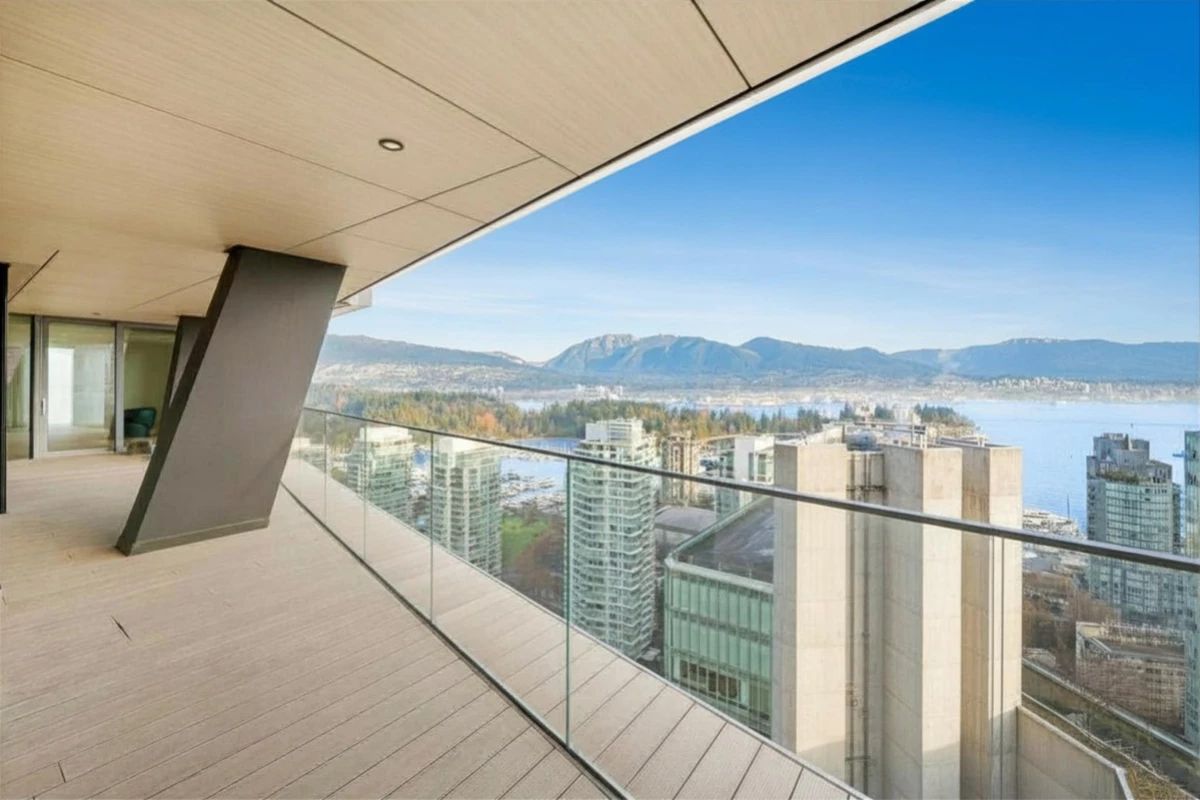 Family Room Photo of 2902 1568 Alberni Street, Vancouver, BC