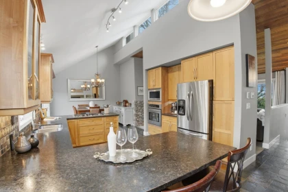 Garage Interior Photo of 12891 Southridge Drive, Surrey, BC