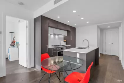Kitchen Photo of 901 5580 No. 3 Road, Richmond, BC