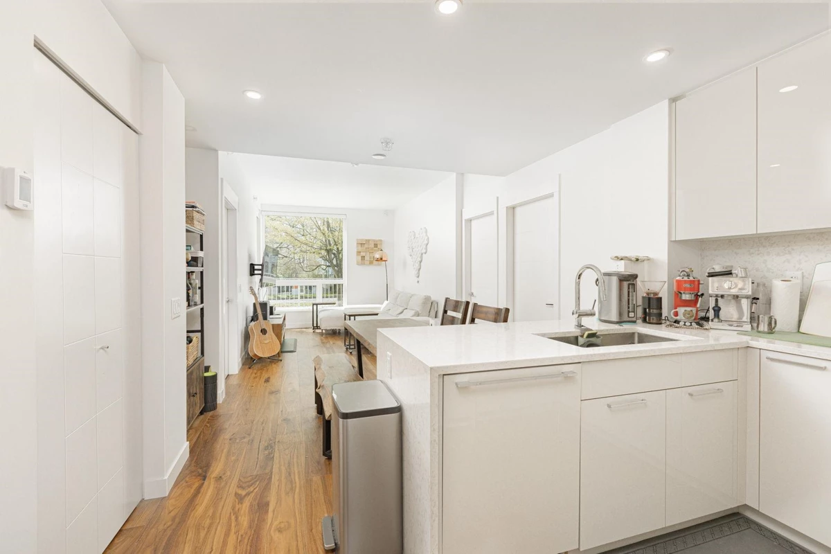 Family Room Photo of 108 5058 Cambie Street, Vancouver, BC