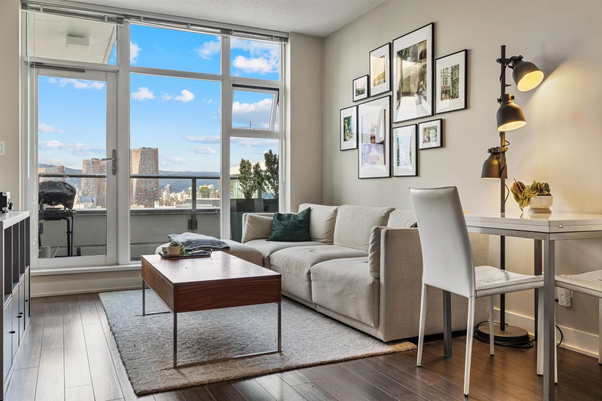 Family Room Photo of 820 1777 W 7th Avenue, Vancouver, BC