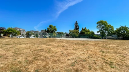 Front Yard Photo of 219 W 42nd Avenue, Vancouver, BC