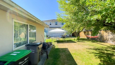 Primary Bedroom Photo of 219 W 42nd Avenue, Vancouver, BC