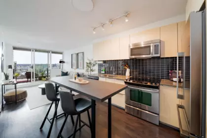 1703 1325 Rolston Street, Vancouver, BC, Vancouver — Apartment/Condo for sale