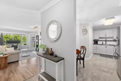 Breakfast Nook Photo of 310 2958 Trethewey Street, Abbotsford, BC