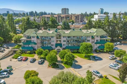 Hot Tub / Spa Photo of 310 2958 Trethewey Street, Abbotsford, BC